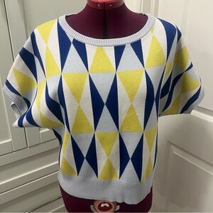 NWOT RIO & RIAN Short-Sleeved Rayon Blend Geometric Sweater - Blue and Yellow